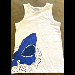 Boys shirt size 6-7 never worn, no tag. Great for summer!